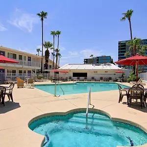 Hotel 6 Old Town Fashion Square, Scottsdale